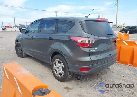 2017 Ford Escape S z USA, uszkodzony, nr VIN 1FMCU0F74HUA75497